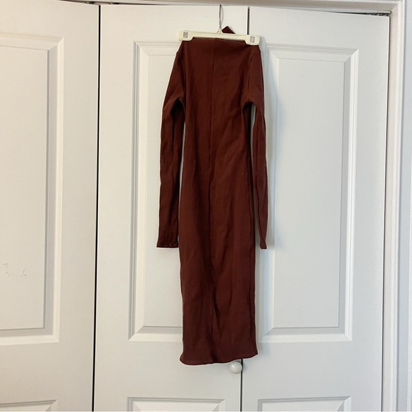 NWT Fashion Nova Layla Snatched Midi Dress - Chestnut - Picture 4 of 5